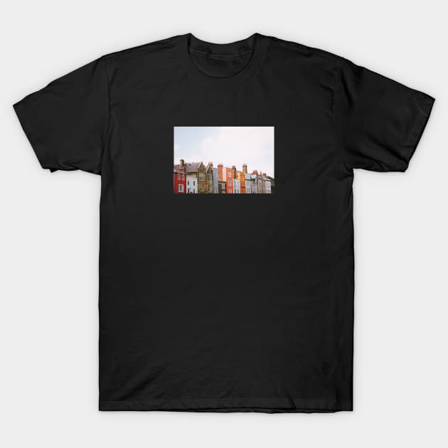 Colourful London buildings T-Shirt by opticpixil